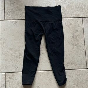 Assets By Spanx Black Capri Leggings